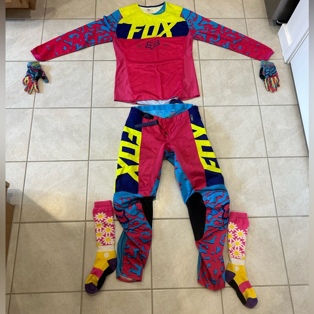 Women’s Fox motocross gear set